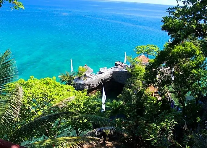 Hotel Coco Grove Nature Cebu